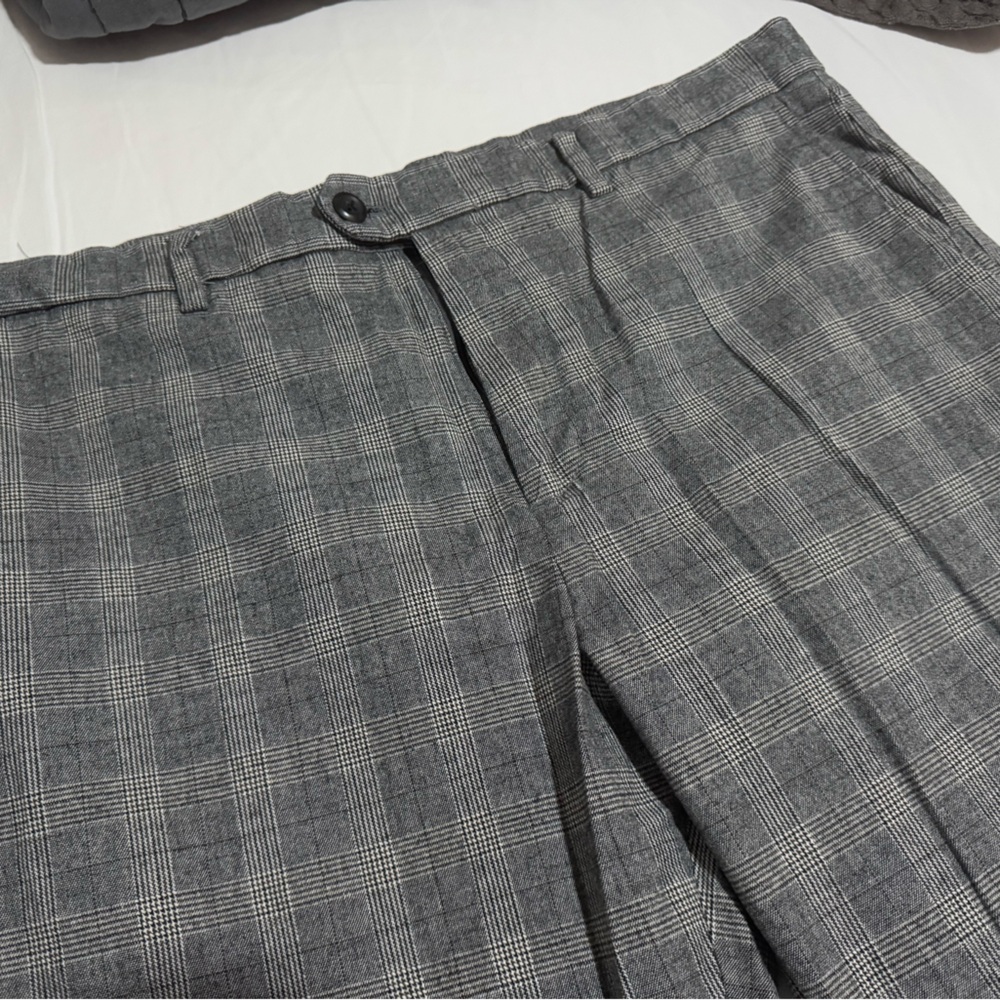 Banana Republic Slim-Tapered Pant 36x30